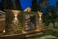 Luxury Villa Hvar Enigma with Pool Hotels in Vrboska