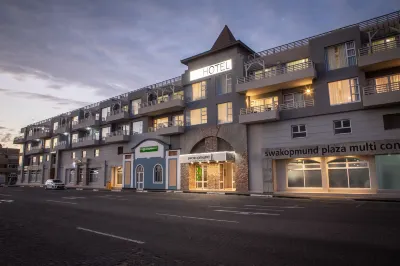 Swakopmund Plaza Hotel فنادق في سواكوبموند