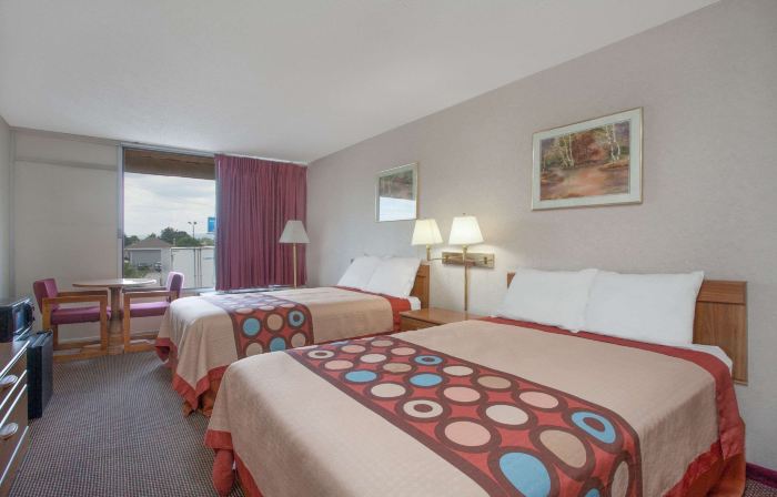 Super 8 by Wyndham Carlisle North