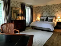 Colivault Hotels in Chitenay