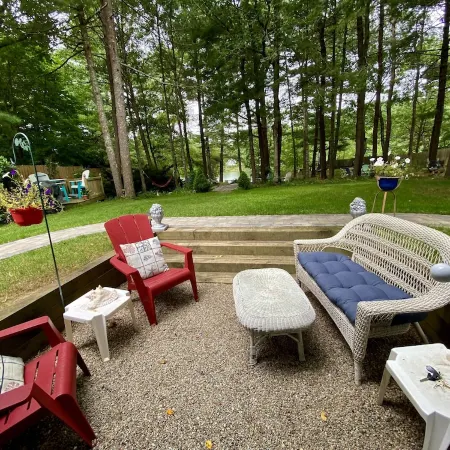 Waterfront Quiet Retreat, Plymouth, Pet Paradise, Private Beach, Sleeps 4