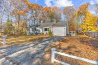Seaside Retreat - WiFi, Beach Access, Central Location Hotel a Hyannis