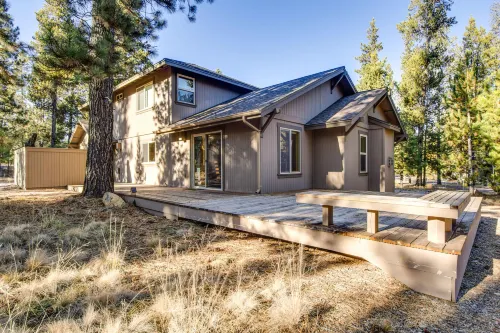 Private Hot Tub and Ping Pong - Charming Family Retreat