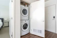 2BR | Gym, Lounge | Mercer Island | Sophari E