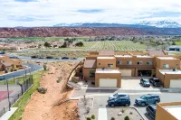 Spacious Patio and Access to Scenic Trails - Stunning Escape