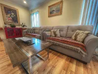 Cozy Retreat Near Beaches and Downtown - Charming San Diego Escape