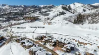 Free Mountain Bikes! on Canyons Golf Course with Hot Tub, Multiple Balconies and BBQ Grill - Villa