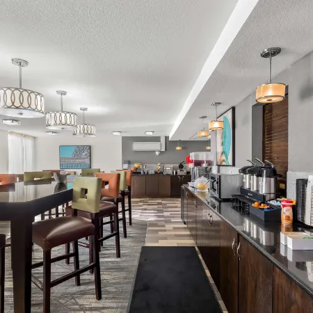 Best Western Luxbury Inn Fort Wayne