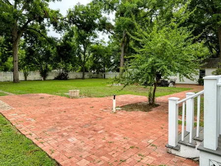 Spacious Living Areas and Characterful Design - Charming Family Haven