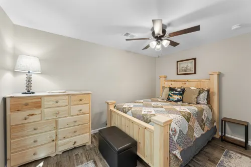 Charming Cabin with Fire Pit and Hammock - Serene Woodland Retreat Hotels in DeKalb County