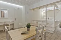 Posidonia Luxury Suites Hotel di Karpathos