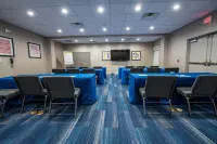 Holiday Inn Express & Suites Lake Charles South Casino Area
