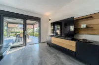 Apartments Villa Royal