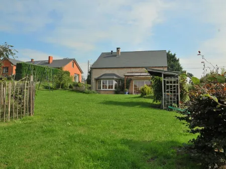 Chalet in Somme-Leuze with Hot Tub & Sauna