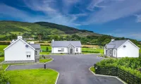 Clonlum Holiday Cottages - Pet friendly