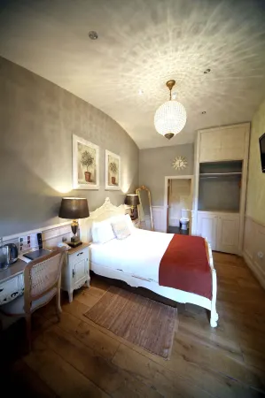 The Crown at Playhatch Отели в г. Кидмор Энд