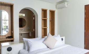 Sunshine City View Villa 6 Bedrooms with a Private Heated Swimming Pool