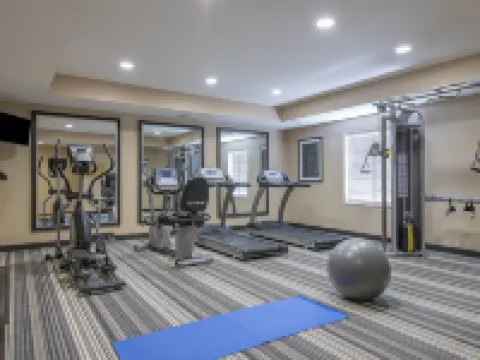 Candlewood Suites BLOOMINGTON by IHG Hotels in Bloomington