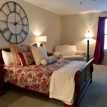 Ophelias Restaurant & Inn