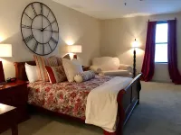 Ophelias Restaurant & Inn Hotels near Graceland University Independence Campus