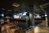 Hotel Football, Old Trafford, a Tribute Portfolio Hotel - bar