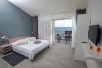 Seaside Luxury Suites - spa