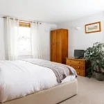 Charming 3Bd Townhouse Right in the City Centre - parking