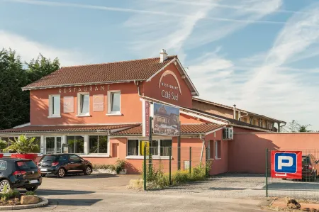 Contact Hôtels les Pierres Dorées Отели в г. Шазе-д'Азерг