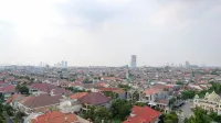 엑스트라 스파셔  호미 2BR 앳 콘도미니움 푼착 마리나  아파트먼트 Wonocolo 호텔