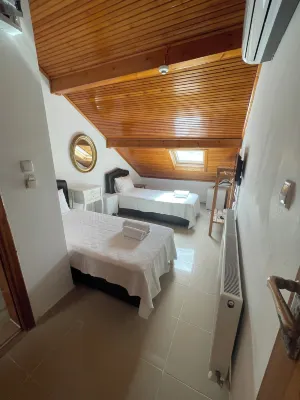Bedesten Pansiyon Hotels near Ilıca Beach