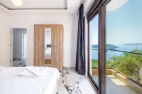 Golden Rose Suit Hotel