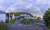 Touchwood Cottages Hotels in Stanley