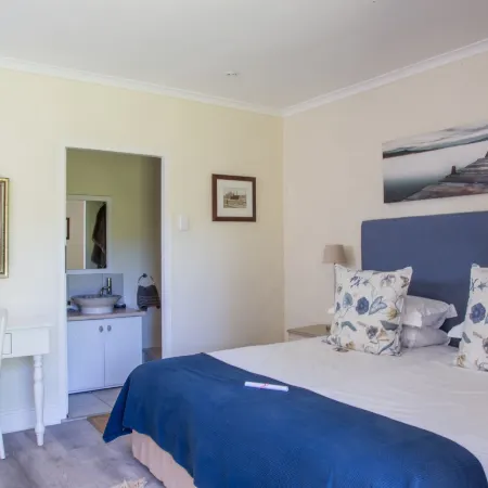 Summit Place Guesthouse Отели рядом с достопримечательностью «Винодельня Groot Constantia»