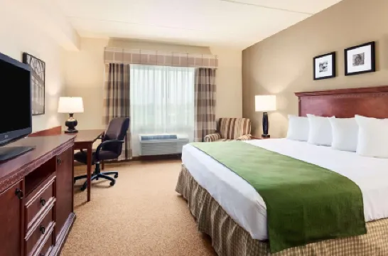 Country Inn & Suites by Radisson, Buffalo South I-90, NY