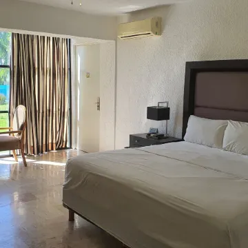 Nirvana Hotel & Hostel - Cancun Hotel Zone