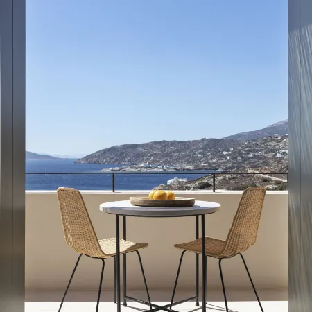 Nos Hotel & Villas