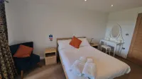 Relaxing Room With Ensuite Rutland Point Hotels in Morcott