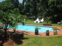Ascot Inn - Pools
