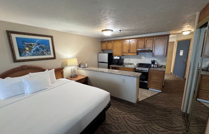 Promenade Inn & Suites Oceanfront