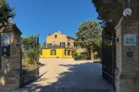 Villa Morro Suites Hotels in Morrovalle