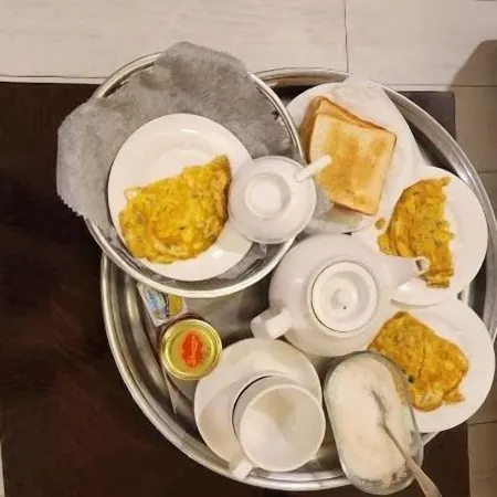 Al-Noor Hotel