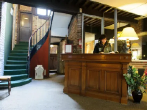 Hôtel les Chevaliers Hotels in Laon