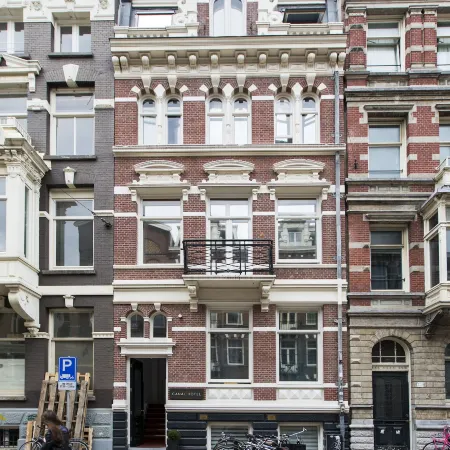Amsterdam Canal Hotel Отели рядом с достопримечательностью «Де Дав»