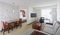 Residence Inn by Marriott Dallas Lewisville - parking