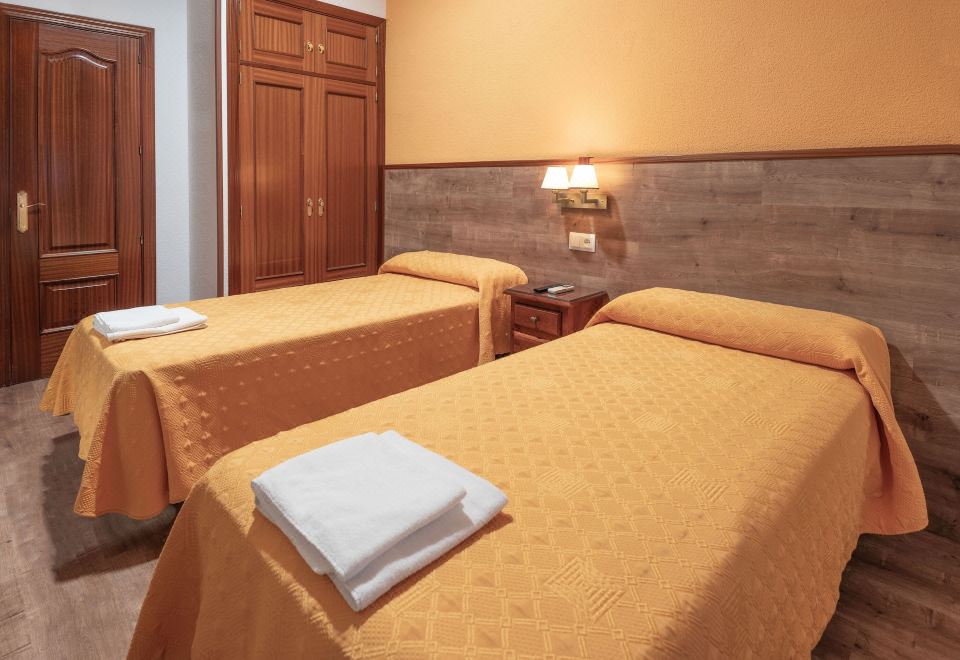 호스텔 에데이라