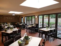 ستيبس إهر بروهاوس أوند هوتل Hotels near محطة مترو سورث بي إف