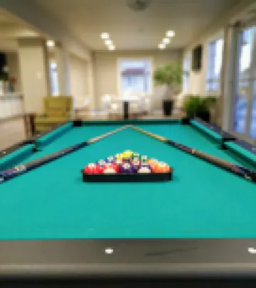Stratus Suites Boutique Hotel