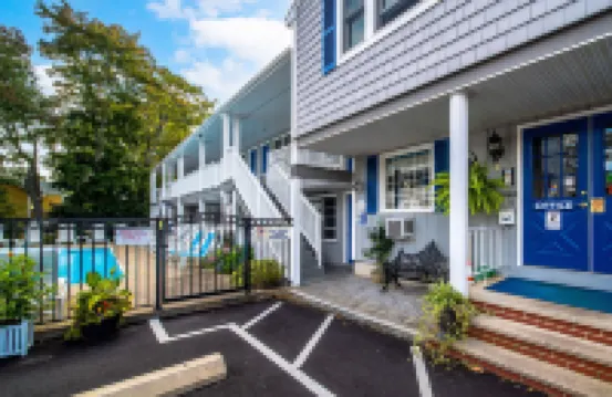 스테이지 런 바이 더 씨