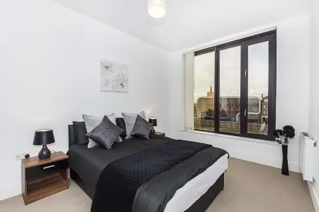 Cornwall House Apartments Отели рядом с достопримечательностью «Парк Лэнгли»