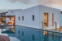 Charisma Hotel and Wellness Club - Infinity Pools